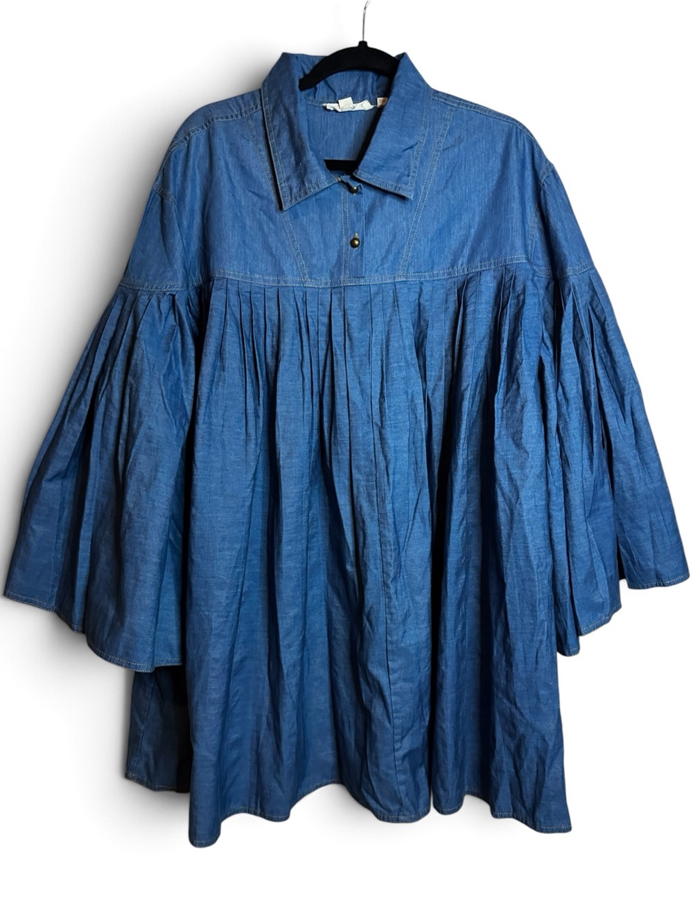 Forever That Girl Anthropologie Women’s L blue Chambray Pleated Oversized dress